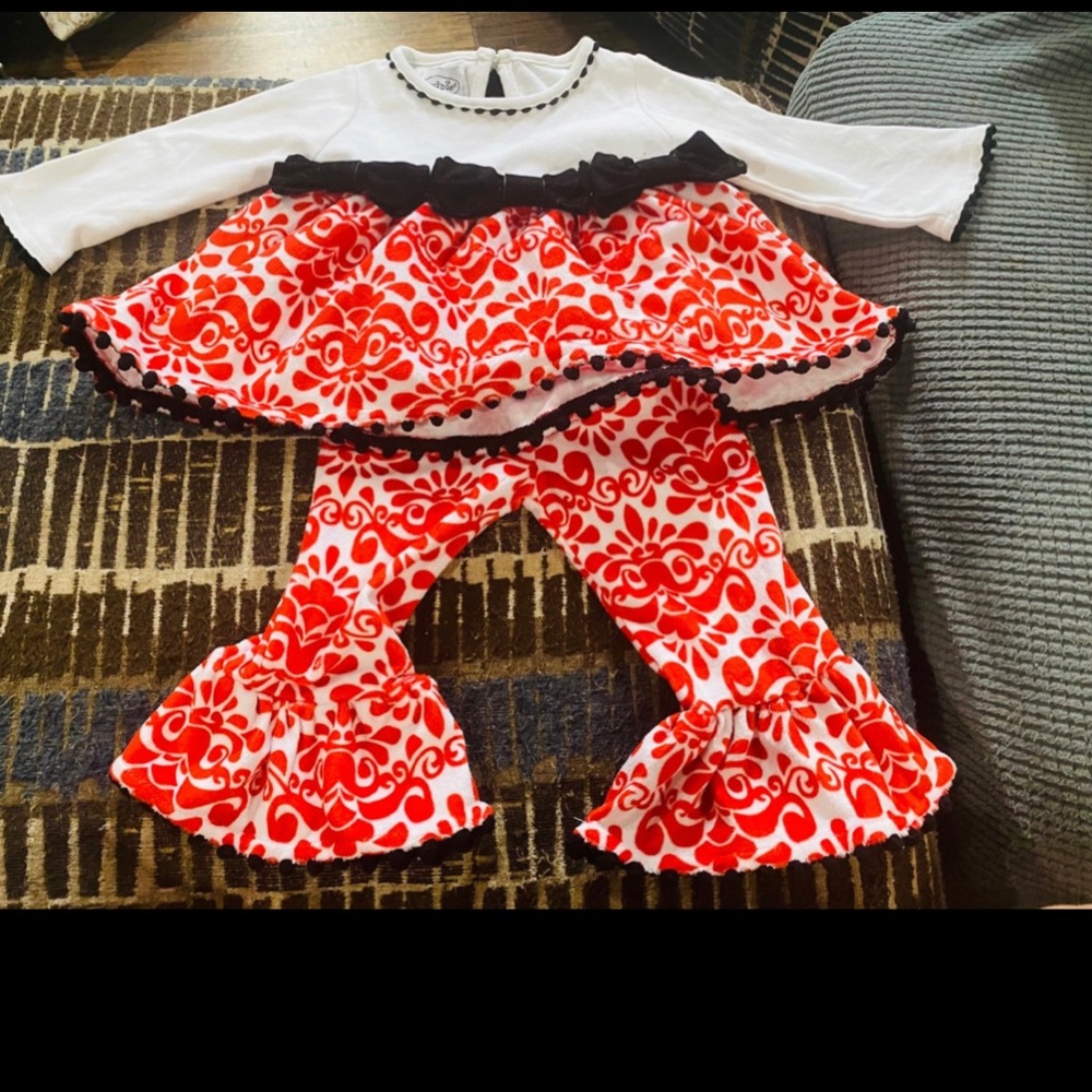 Mud pie baby 6-9 month